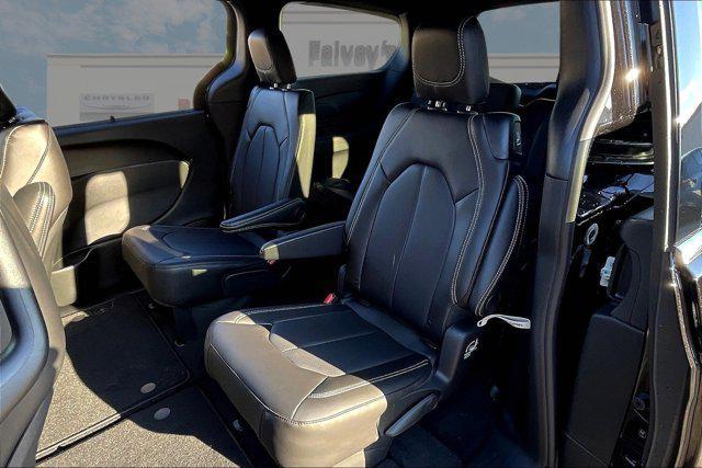 new 2025 Chrysler Pacifica car, priced at $43,482