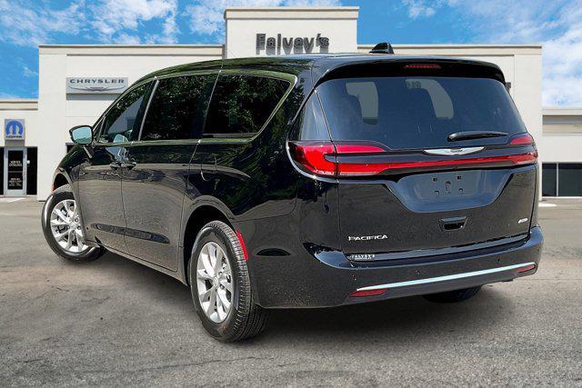 new 2025 Chrysler Pacifica car, priced at $44,377