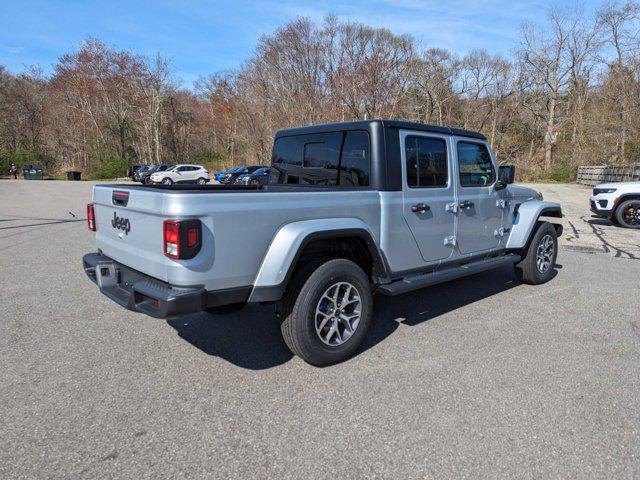 new 2024 Jeep Gladiator car, priced at $46,717