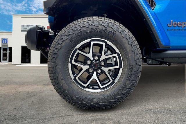 new 2025 Jeep Gladiator car, priced at $54,586