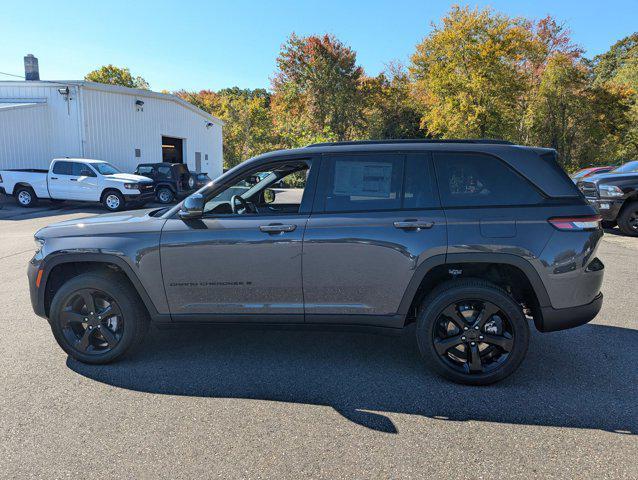 new 2025 Jeep Grand Cherokee car, priced at $44,474