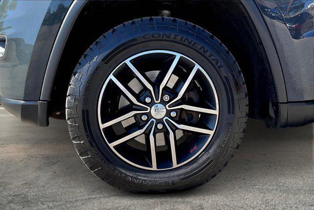 used 2017 Jeep Grand Cherokee car, priced at $17,488