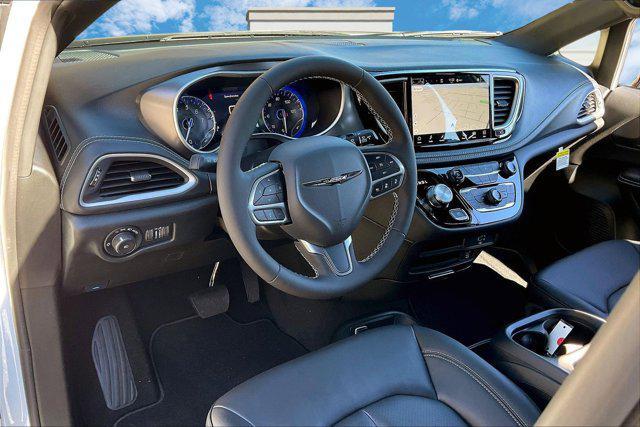 new 2026 Chrysler Pacifica car, priced at $49,513