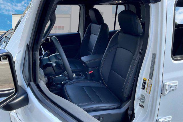 new 2025 Jeep Gladiator car, priced at $47,719