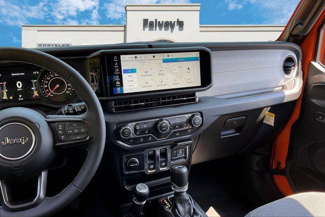new 2025 Jeep Wrangler car, priced at $40,183