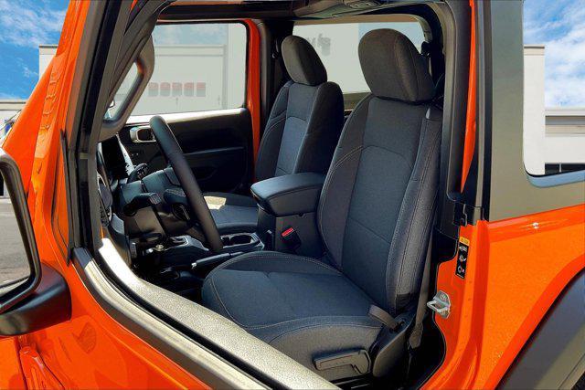 new 2025 Jeep Wrangler car, priced at $40,183