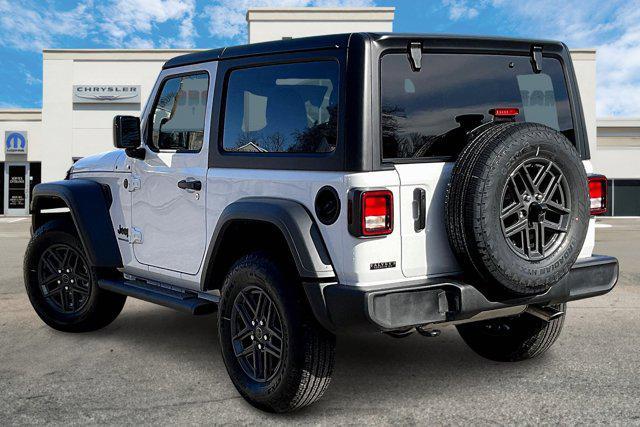 new 2025 Jeep Wrangler car, priced at $42,275