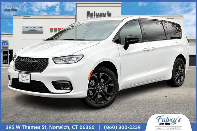 new 2026 Chrysler Pacifica car, priced at $45,258