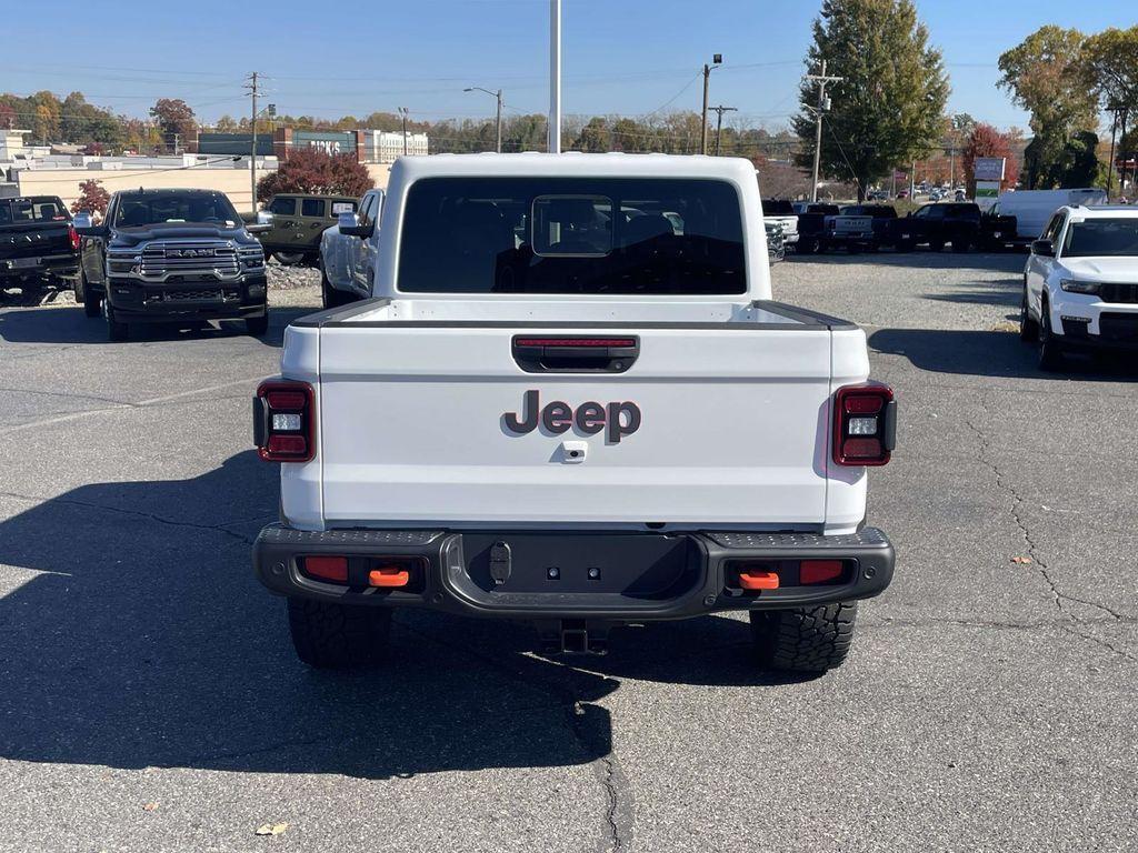 new 2026 Jeep Gladiator car, priced at $60,220