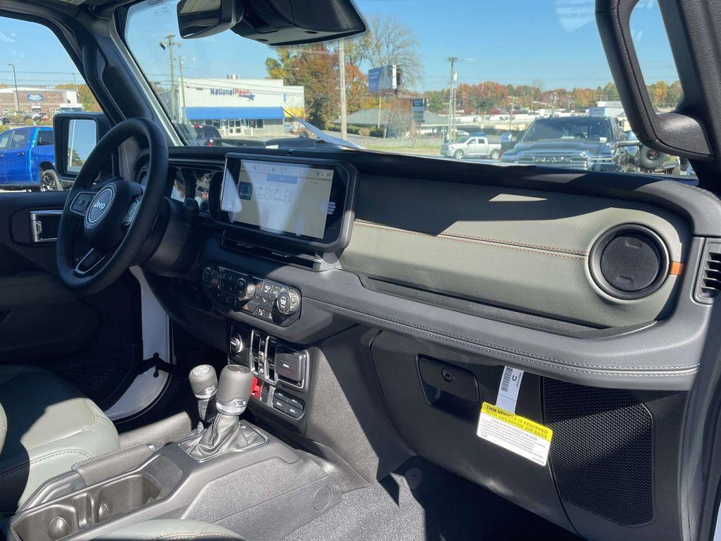 new 2026 Jeep Gladiator car, priced at $60,220