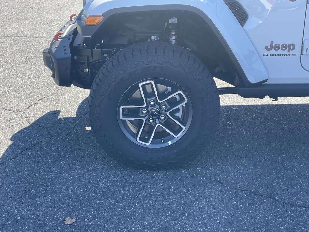 new 2026 Jeep Gladiator car, priced at $60,220