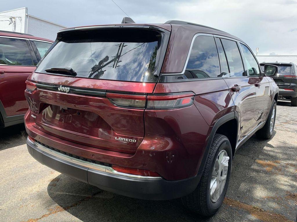 new 2025 Jeep Grand Cherokee car, priced at $37,920