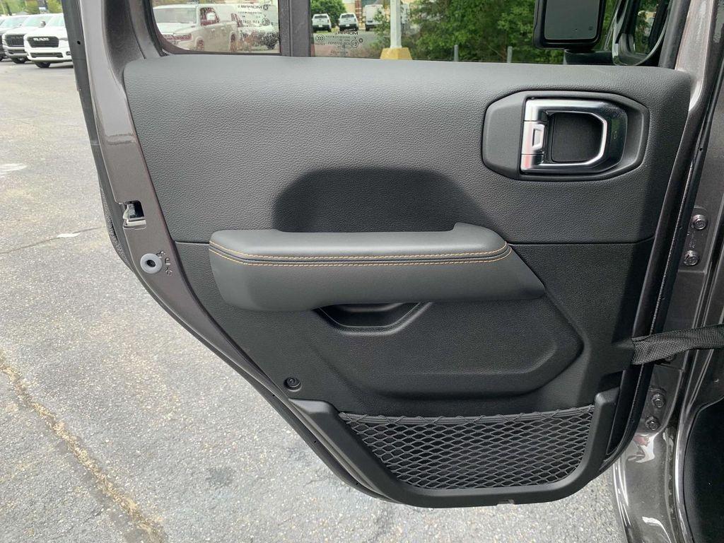 new 2025 Jeep Wrangler car, priced at $52,495