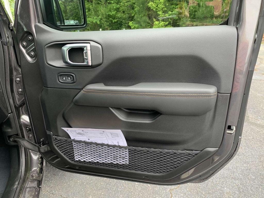 new 2025 Jeep Wrangler car, priced at $52,495