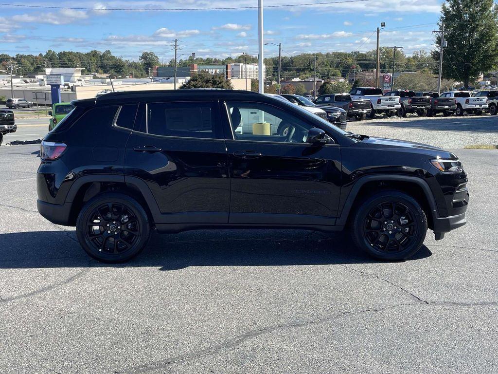 new 2026 Jeep Compass car, priced at $33,405