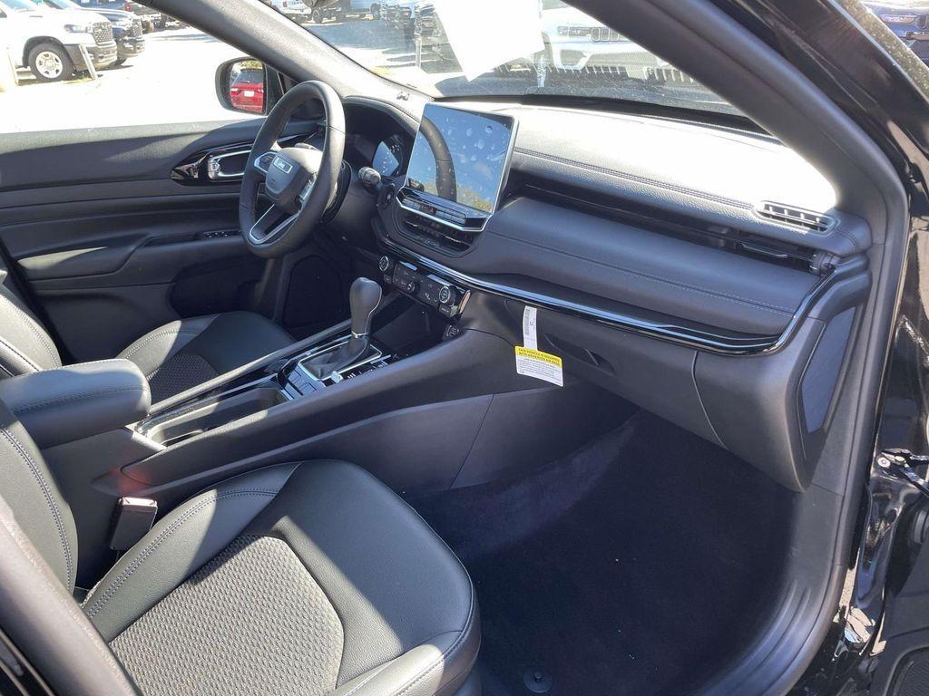 new 2026 Jeep Compass car, priced at $33,405