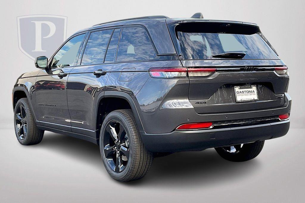 new 2024 Jeep Grand Cherokee car, priced at $44,735