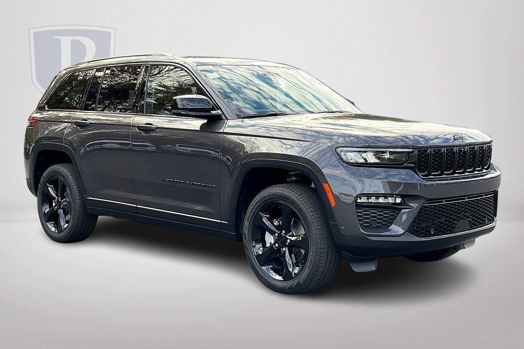 new 2024 Jeep Grand Cherokee car, priced at $44,735