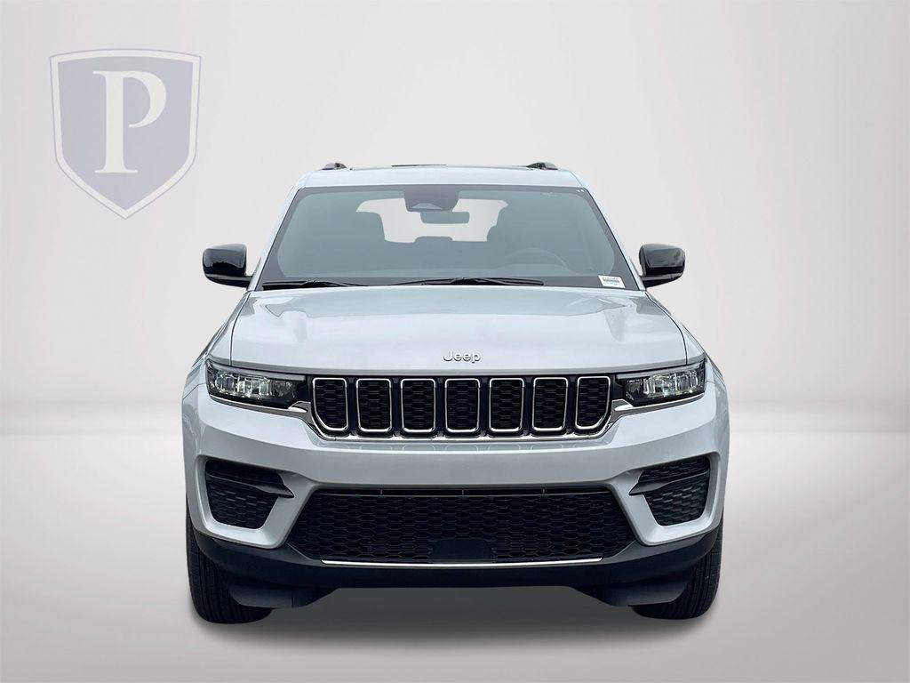 new 2025 Jeep Grand Cherokee car, priced at $34,995