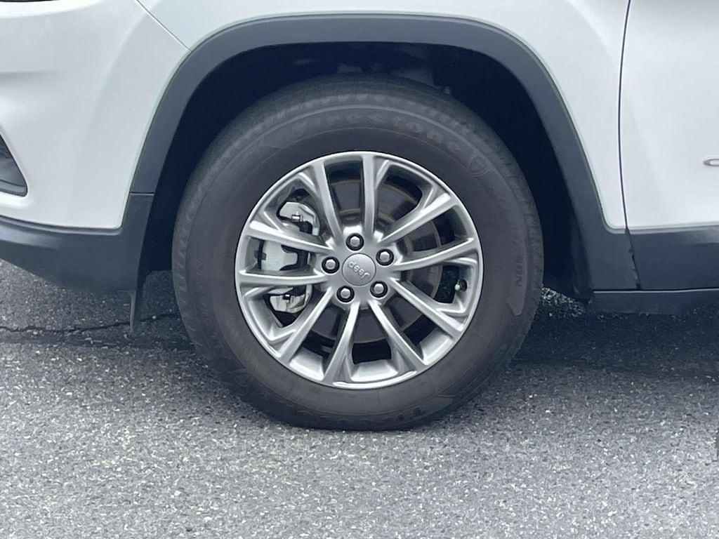 used 2022 Jeep Cherokee car, priced at $23,500