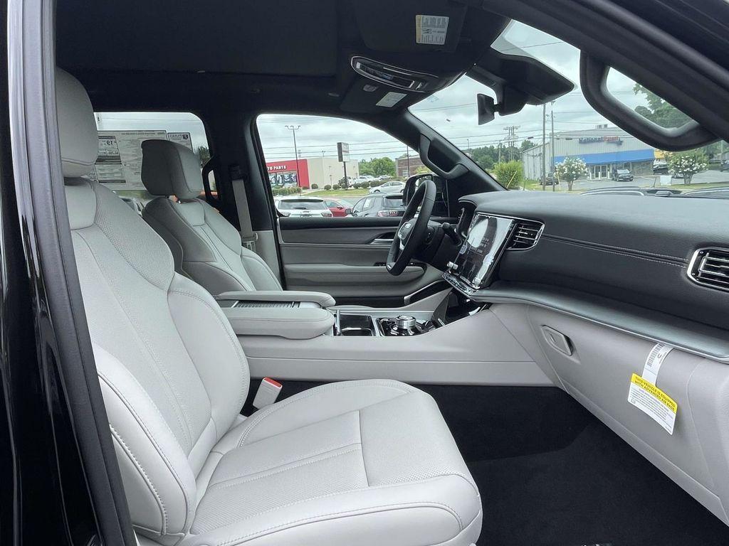 new 2025 Jeep Wagoneer car, priced at $68,995