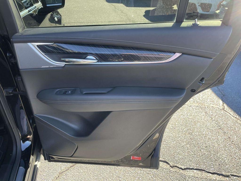 used 2023 Cadillac XT6 car, priced at $37,899