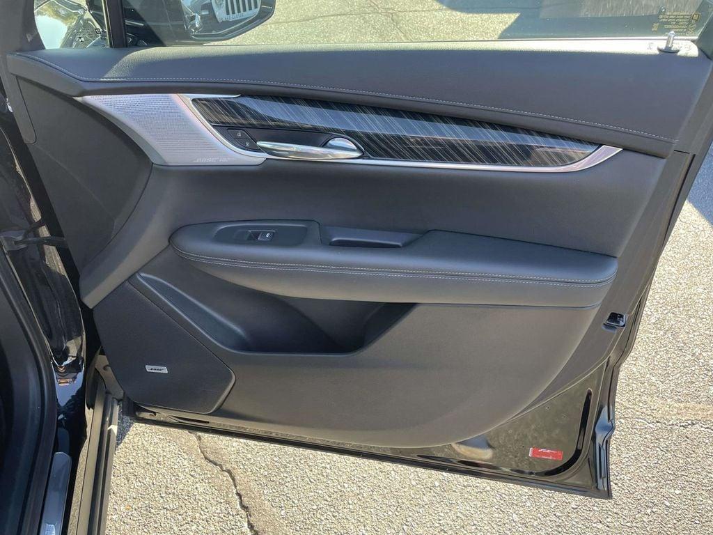 used 2023 Cadillac XT6 car, priced at $37,899