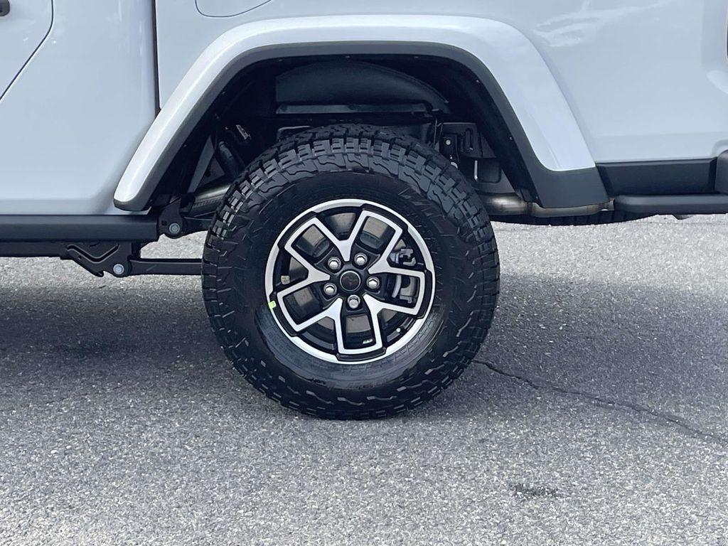 new 2025 Jeep Gladiator car, priced at $54,320