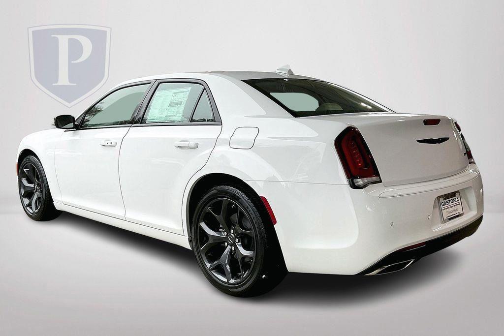 new 2023 Chrysler 300 car, priced at $31,995