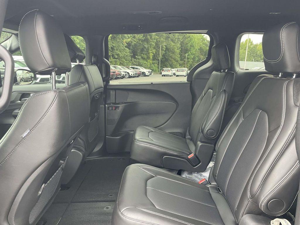 new 2026 Chrysler Pacifica car, priced at $44,170