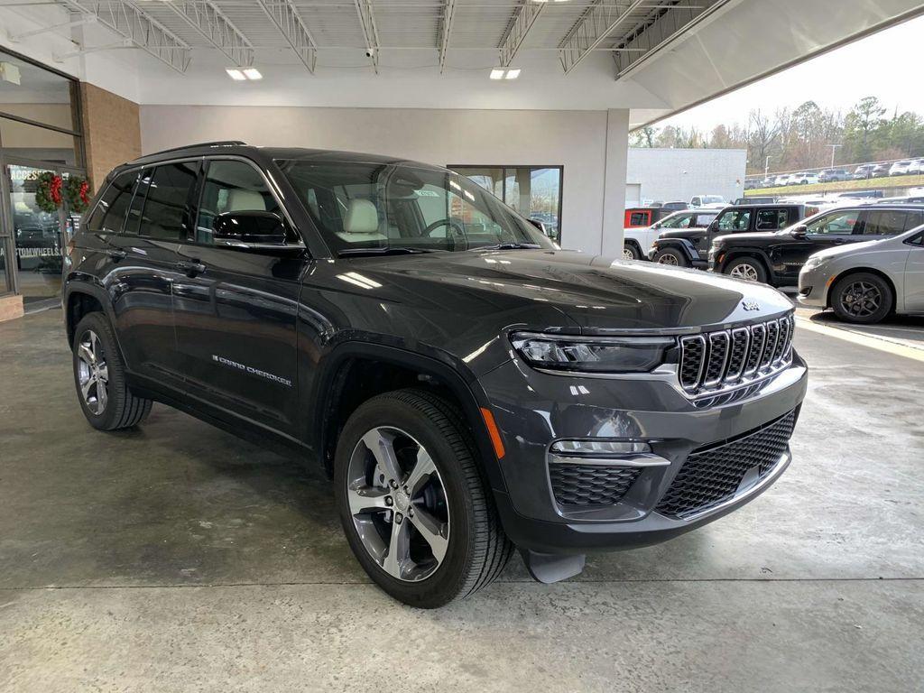 new 2024 Jeep Grand Cherokee 4xe car, priced at $55,605