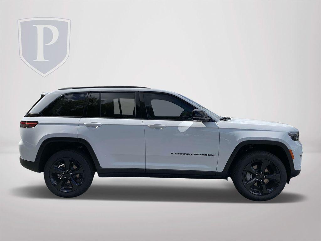 new 2025 Jeep Grand Cherokee car, priced at $49,360