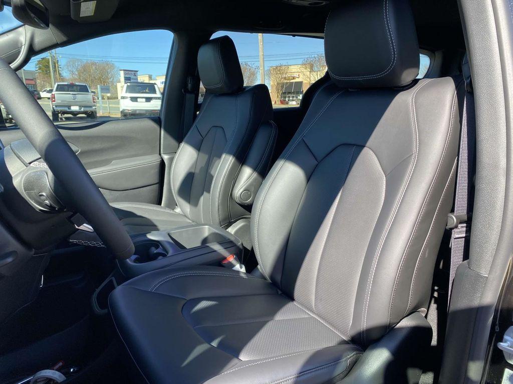 new 2025 Chrysler Voyager car, priced at $40,190