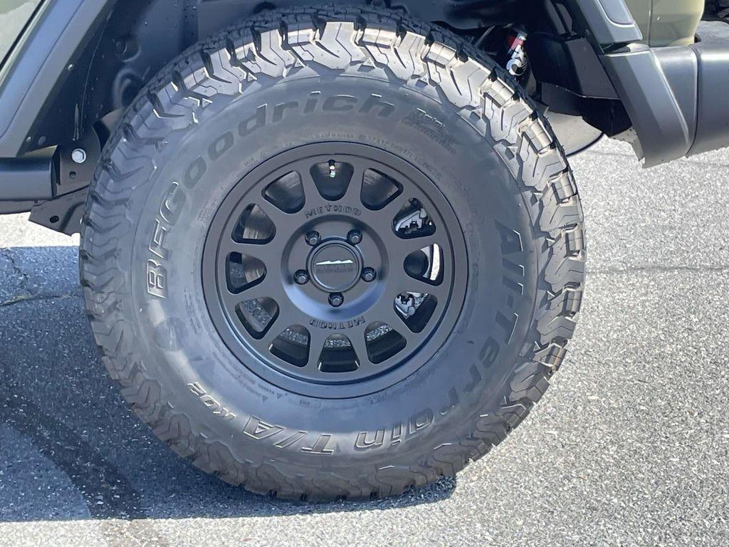 new 2025 Jeep Wrangler car, priced at $65,192