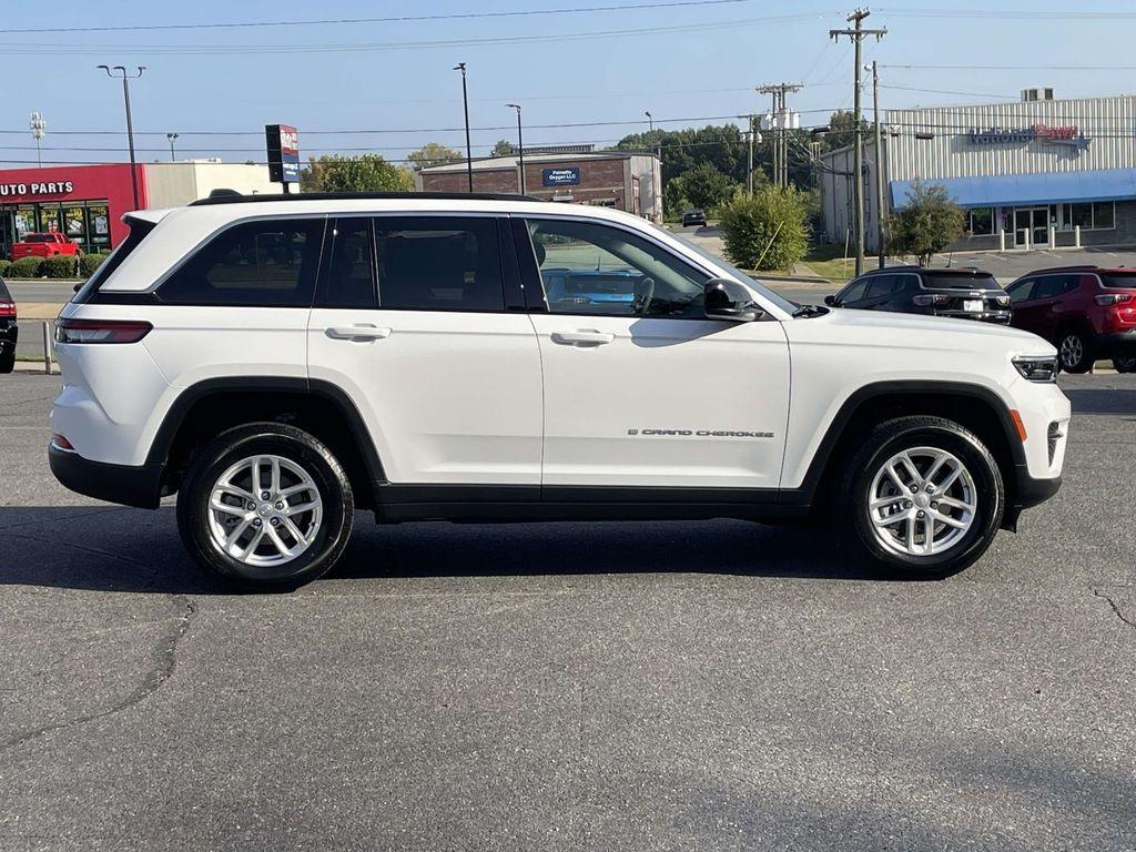 new 2025 Jeep Grand Cherokee car, priced at $37,495