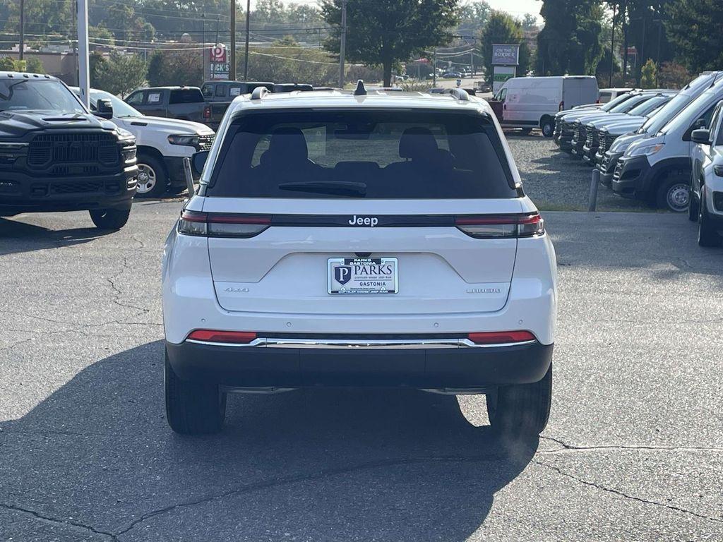 new 2025 Jeep Grand Cherokee car, priced at $37,495