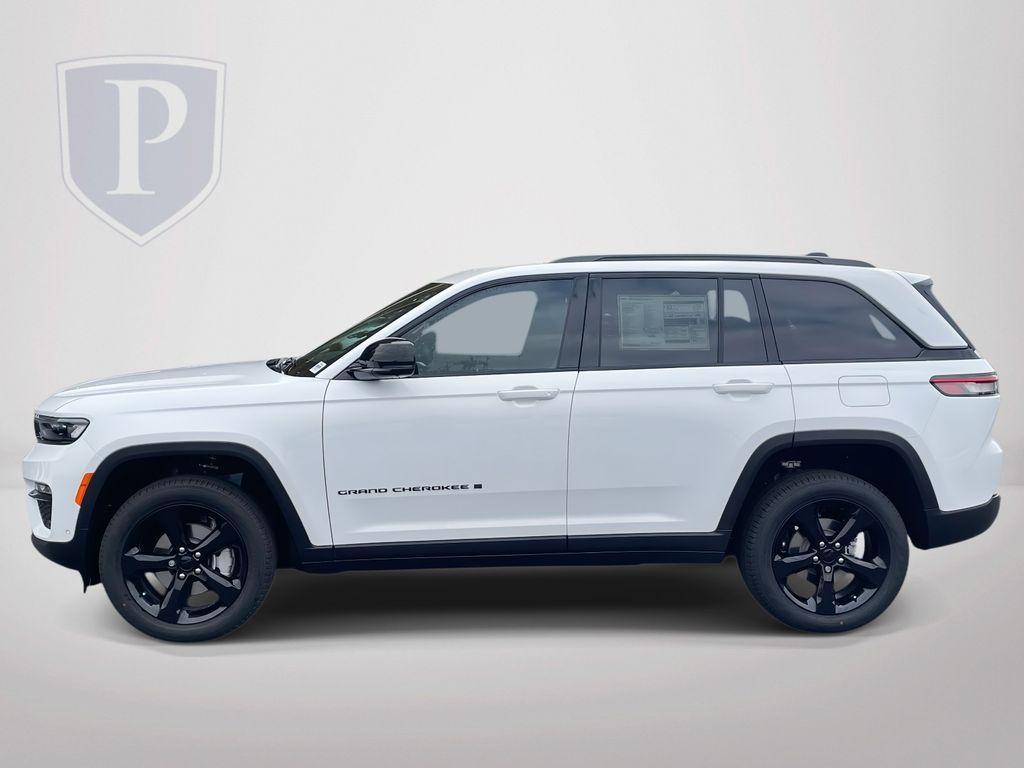 new 2025 Jeep Grand Cherokee car, priced at $45,815