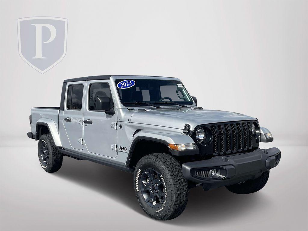 used 2023 Jeep Gladiator car, priced at $34,546