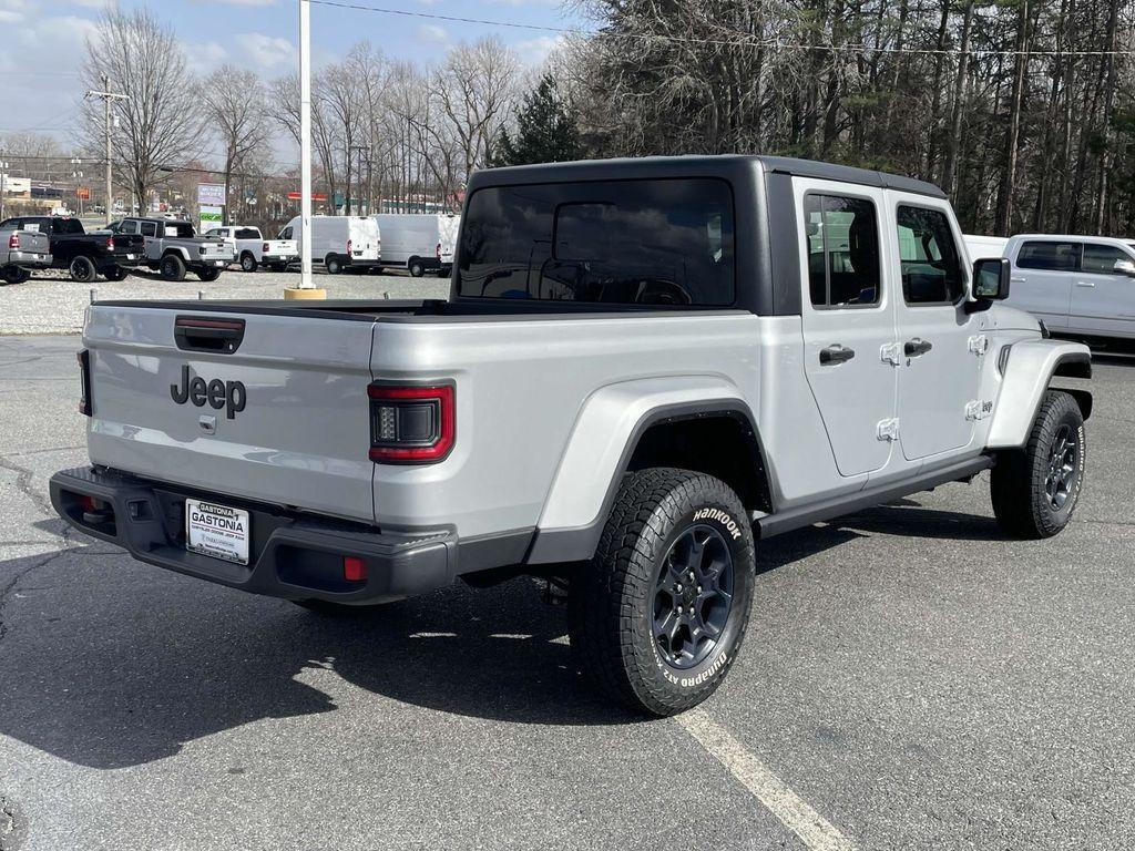 used 2023 Jeep Gladiator car, priced at $34,546