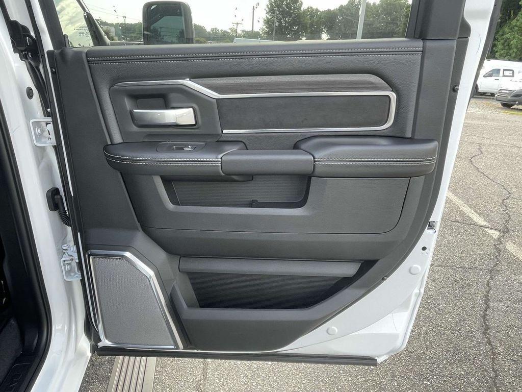 new 2025 Ram 3500 car, priced at $87,520