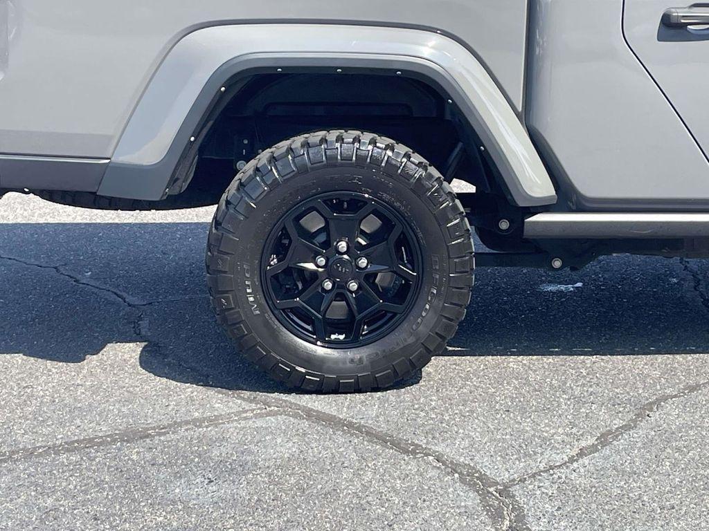 used 2021 Jeep Gladiator car, priced at $30,995