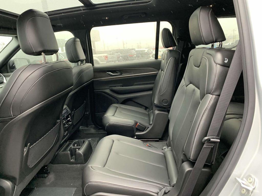 new 2025 Jeep Grand Cherokee L car, priced at $50,135