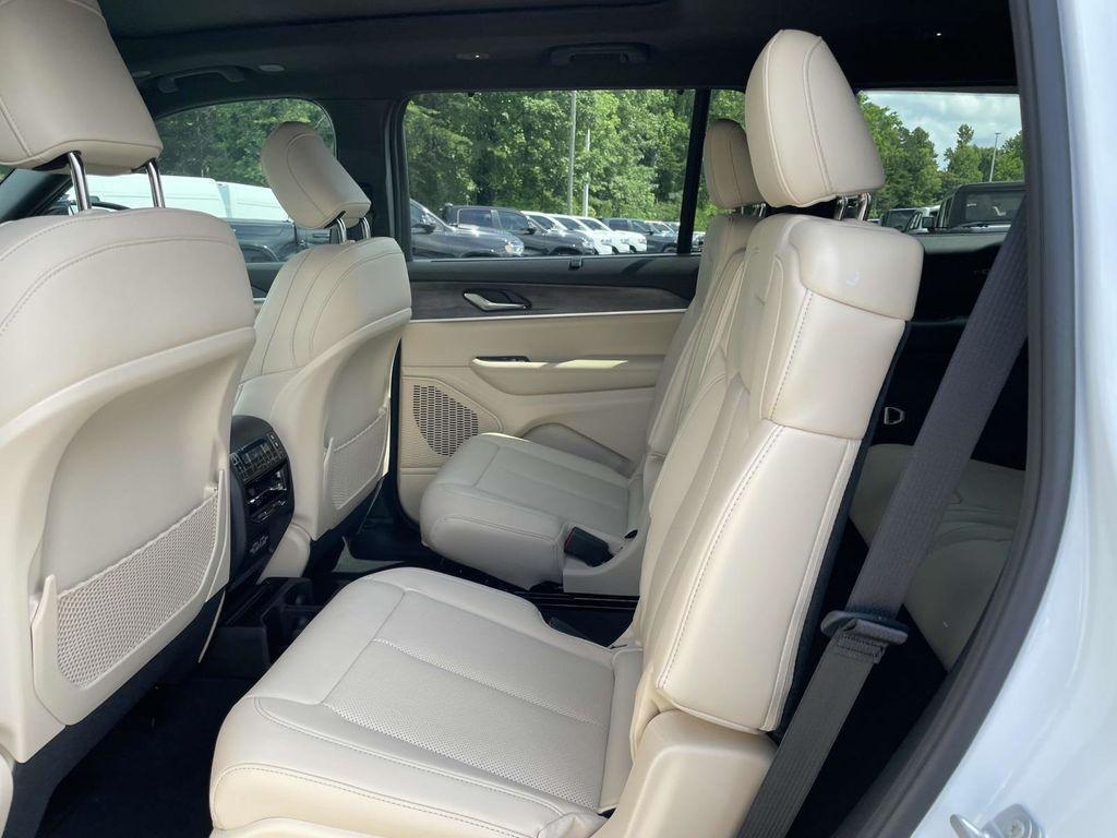 new 2025 Jeep Grand Cherokee L car, priced at $44,495