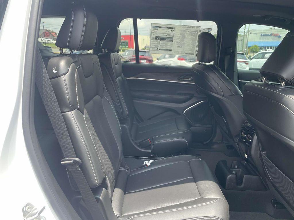 new 2025 Jeep Grand Cherokee L car, priced at $44,995
