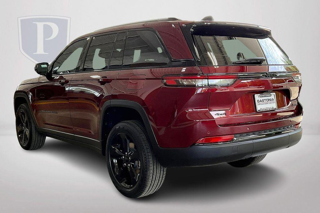 new 2024 Jeep Grand Cherokee car, priced at $43,385