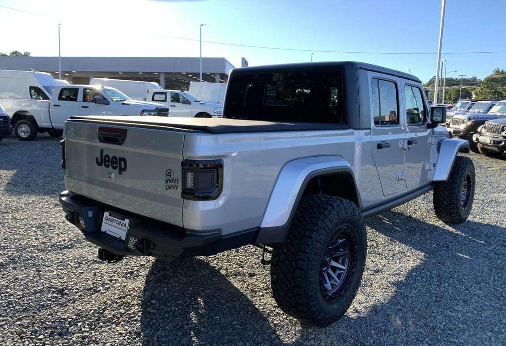 new 2024 Jeep Gladiator car, priced at $53,710