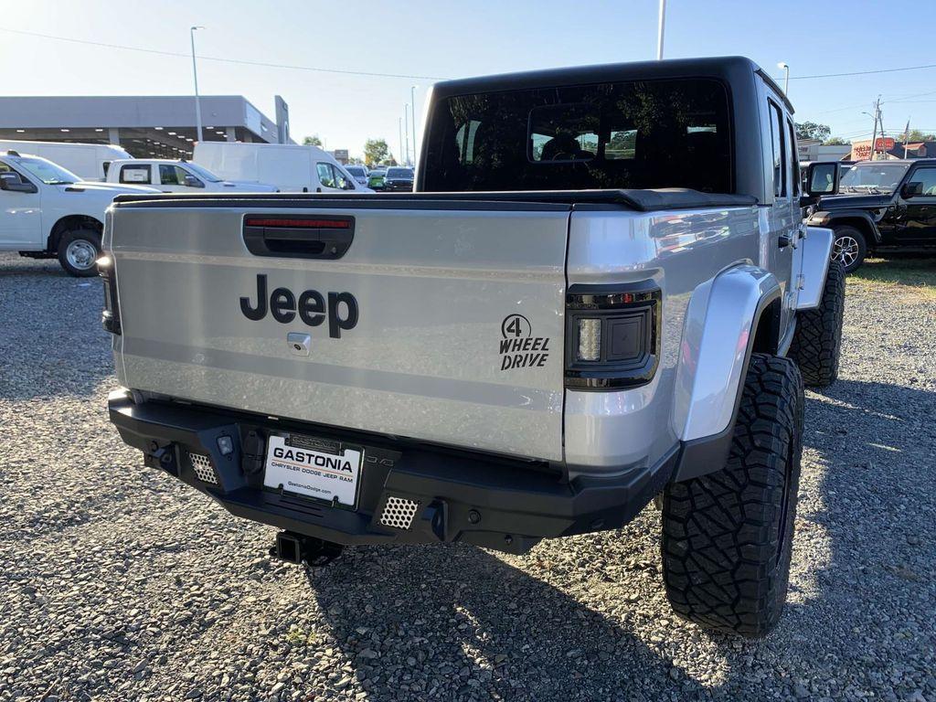 new 2024 Jeep Gladiator car, priced at $69,995