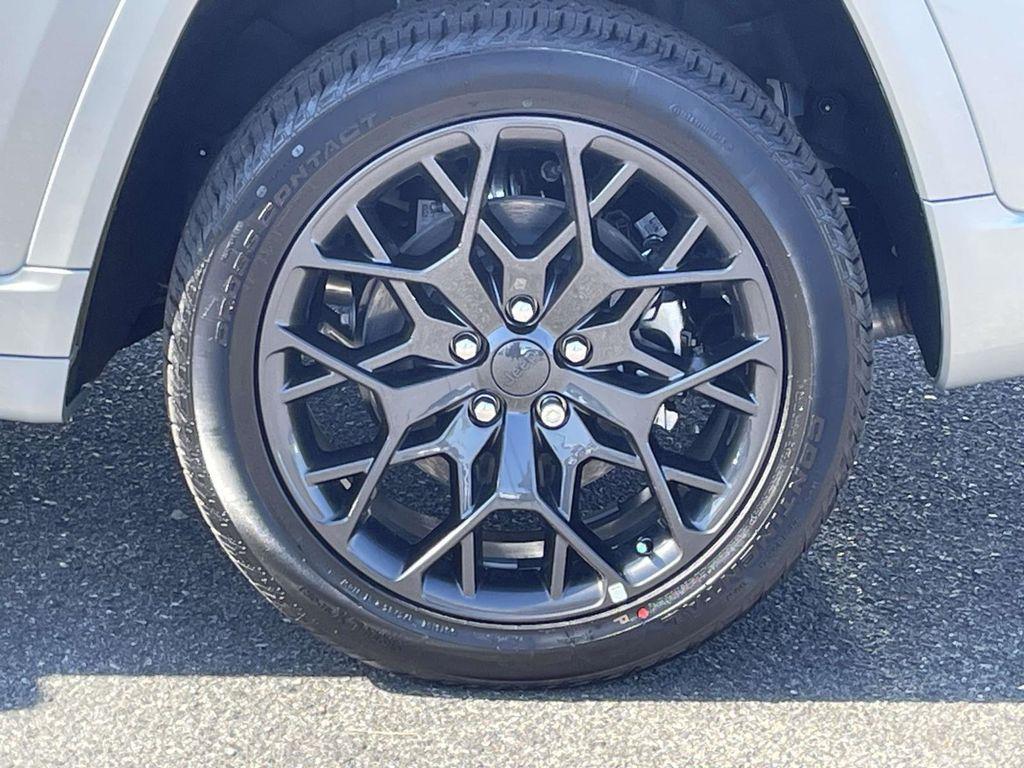 new 2025 Jeep Grand Cherokee L car, priced at $66,925