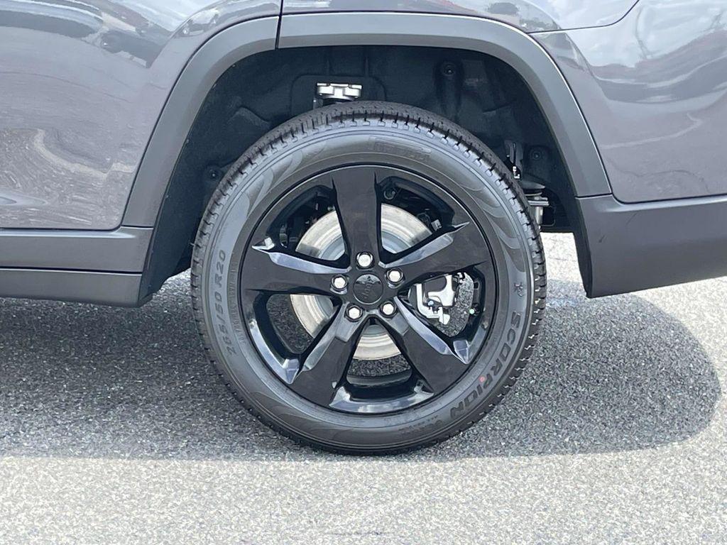 new 2025 Jeep Grand Cherokee L car, priced at $49,085