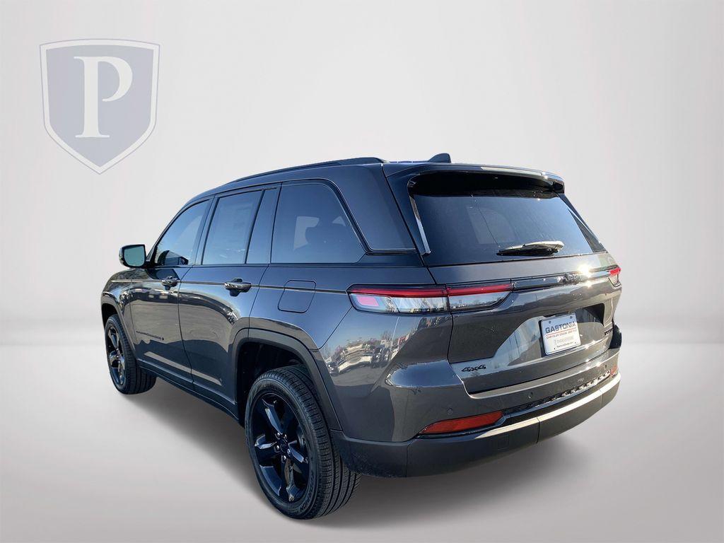 new 2025 Jeep Grand Cherokee car, priced at $46,035